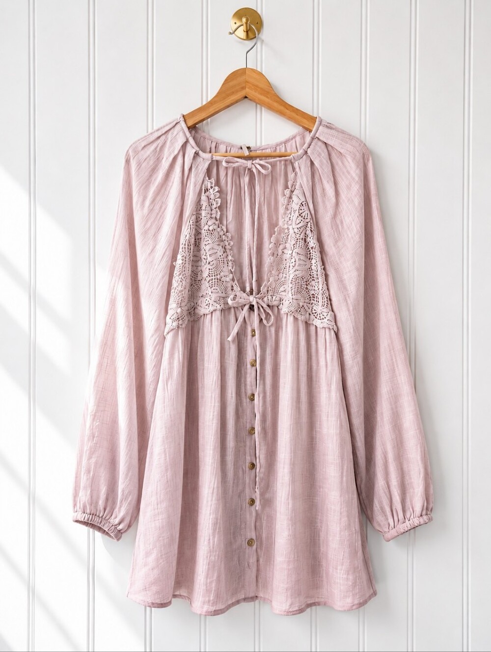 Free People soft boho lavender mini dress with lace-trim bodice. Size SP - Picture 9 of 9